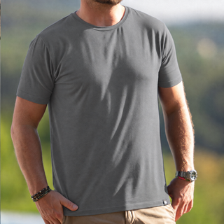 Basic T-shirt i grå – pasform forfra